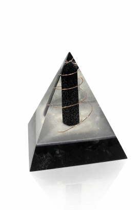 LUMI Obelisk Spiral 11